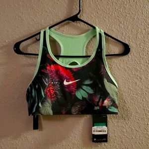 Nike girls LX reversible sports bra